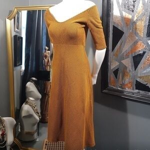 Zara Ribbed Midi Dress